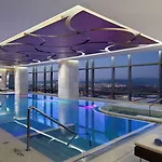 Hilton Convention Center & Hotel 5*