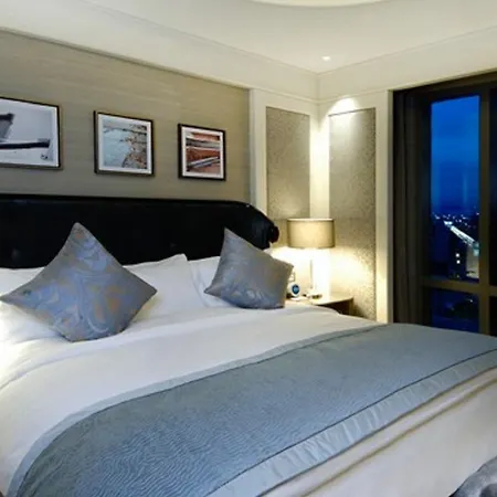 Hotel Hilton Convention Center &