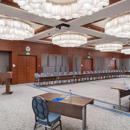 Hilton Convention Center & Szálloda Bursa