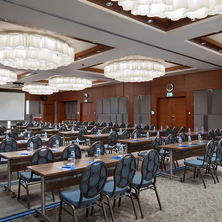 مركز مؤتمرات وسبا هيلتون بورصا فندق بورصة