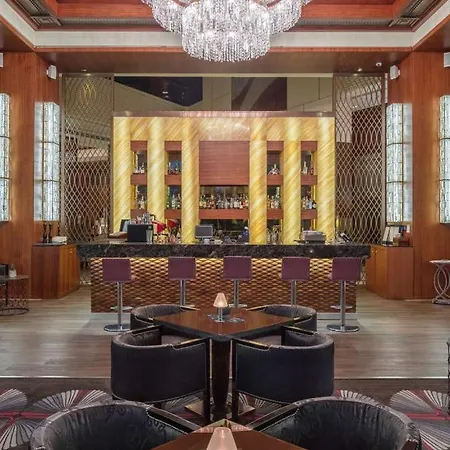Hilton Convention Center & Hotel