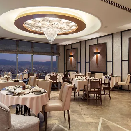 Hilton Convention Center & 5*