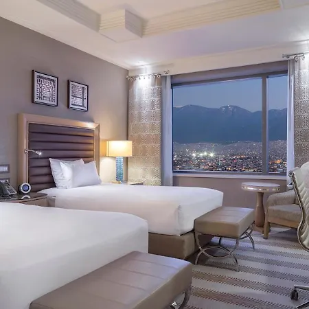 Hilton Convention Center & 5*
