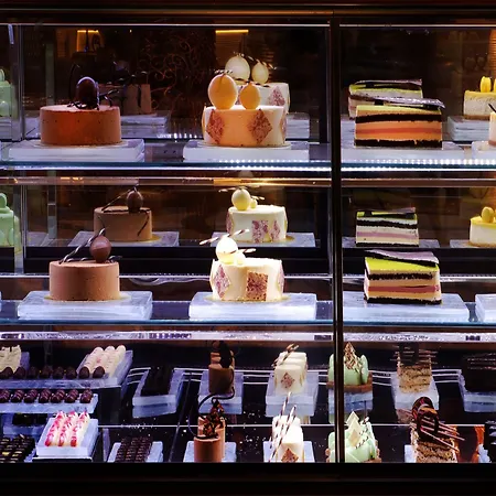 Hilton Convention Center & Hotel