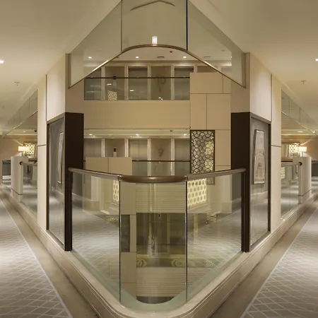 Hotel Hilton Convention Center & 5*