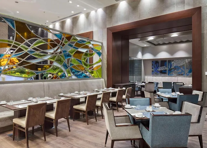 Hilton Convention Center & Hotel 5*