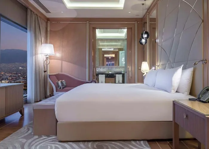 Hilton Convention Center & 5* בורסה