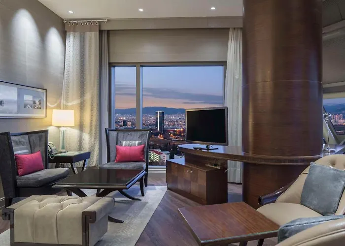 Hilton Convention Center & Hotel