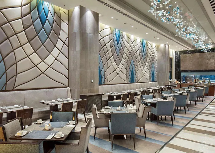 Hilton Convention Center & Hotel 5*