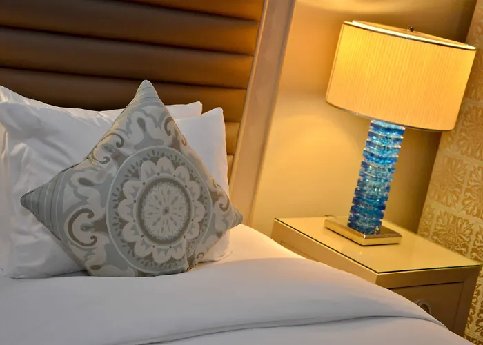 Hilton Convention Center & Hotel 5*