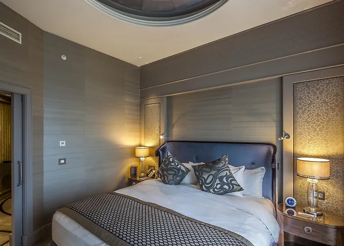 Hilton Convention Center & 5*