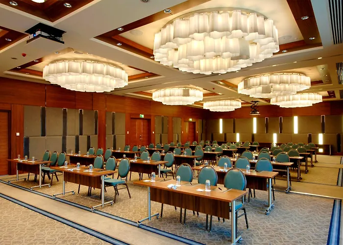 Hilton Convention Center & 5*