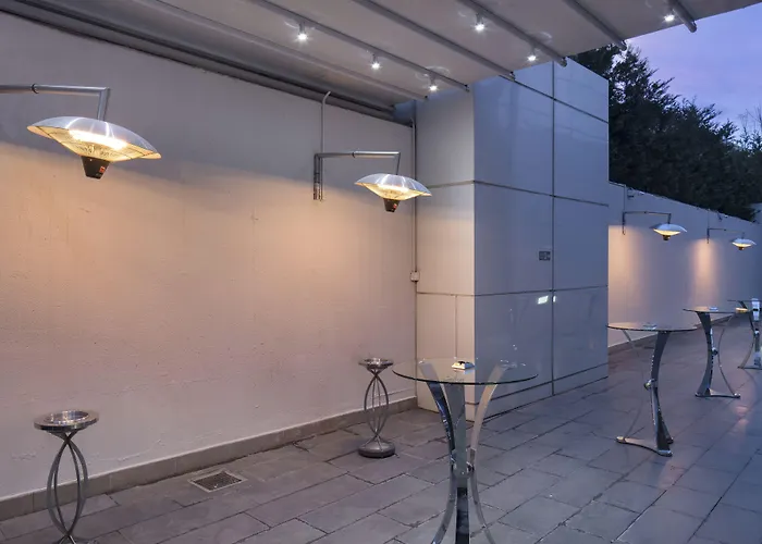 Hilton Convention Center & Hotel