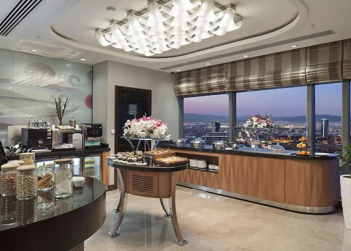 Hilton Convention Center & Hotel